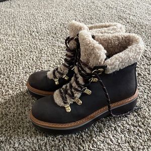 Tommy Hilfiger winter boots